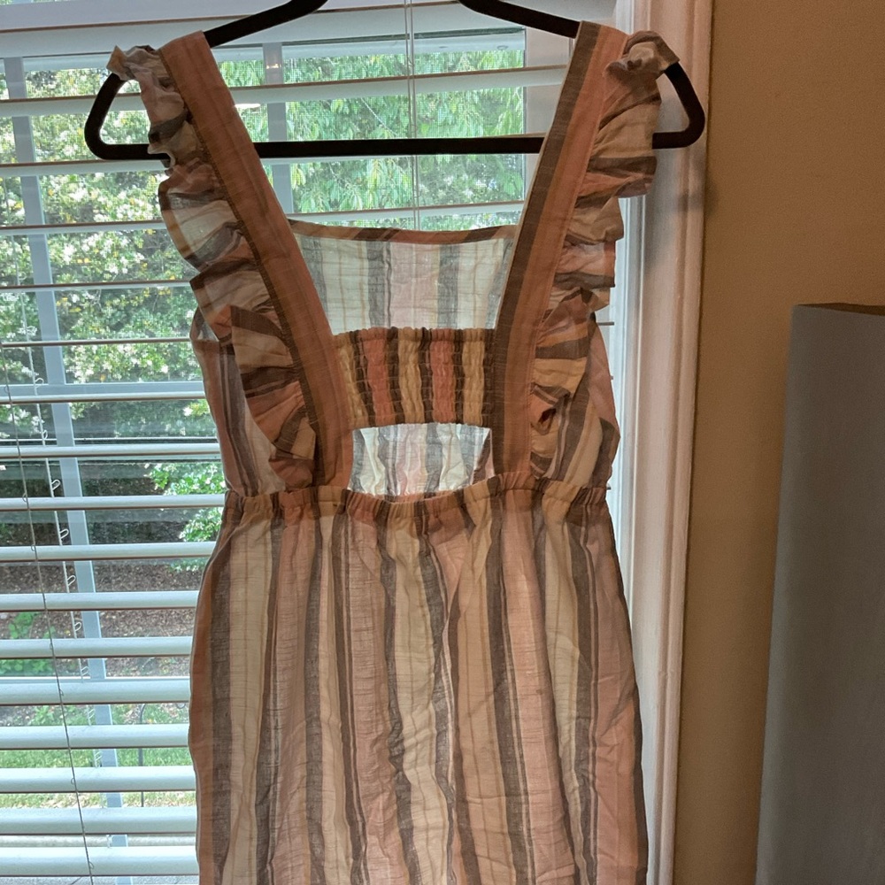 Madison Grey Ruffle Dress - Picture 2 of 3